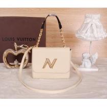 LOUIS VUITTON ルイ ヴィトン 2026 高級感溢れるデザイン ショ...