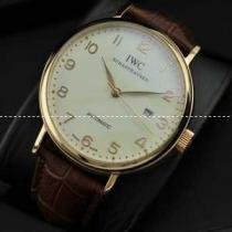自動巻き 3針クロノグラフ IWC クオーツ メンズ腕時計　日付表示 ホワイト文...
