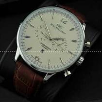 自動巻き IWC クオーツ メンズ腕時計　5針クロノグラフ ホワイト文字盤　日付...