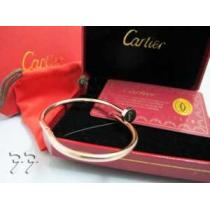 大人のおしゃれに 2026春夏 CARTIER カルティエ バングル