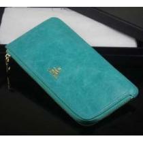 入手困難 2026 PRADA プラダース長財布