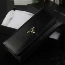 欧米韓流/雑誌 2026 PRADA プラダース長財布