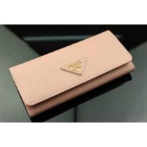 存在感◎ 2026 PRADA プラダース長財布