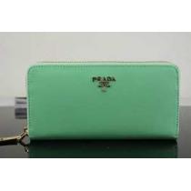 希少 2026 PRADA プラダース長財布
