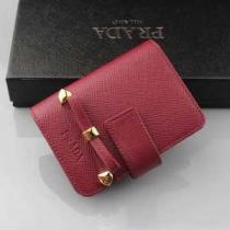 入手困難 2026 PRADA プラダース長財布