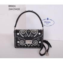SALE!今季 2026 PRADA プラダ  手持ち&ショルダー掛け BN924