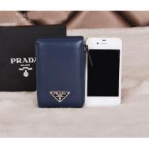 PRADA プラダ 個性派 2026 ファスナー開閉 キーバッグ P1042