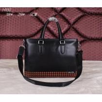 PRADA プラダ 2026 首胸ロゴ メンズ用 手持ち&ショルダー掛け 1032