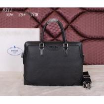 PRADA プラダ 2026 格安！メンズ用ショルダーベルト付 ハンドバッグ 8311