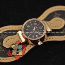 大人気　美品 LOUIS VUITTON ルイ ヴィトン 腕時計