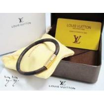夏コーデに2026春夏 LOUIS VUITTON ルイ ヴィトン バングル