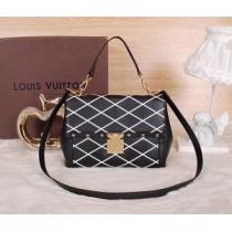 LOUIS VUITTON ルイ ヴィトン 2026 完売品！ボルトポケット付 レディースバッグ 48619