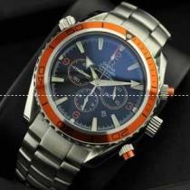 日本製クオーツ　6針クロノグラフ OMEGA オメガ メンズ腕時計 日付表示 月付表示 サファイヤクリスタル風防 43.45mm