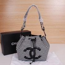 首胸ロゴ 2026春夏 CH CH  ショルダーバッグ CH-N6029