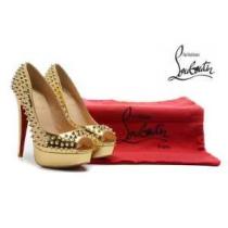 大人のおしゃれに 2026 Christian Louboutin クリスチャンルブタンパンプス