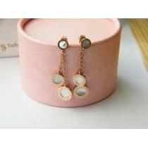2026秋冬新作 BVLGARI ブルガリ ピアス 美品！