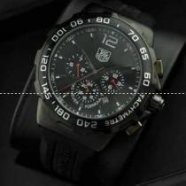 タグホイヤー【TAG HEUER】 メンズ腕時計 自動巻き 6針クロノグラフ 日付表示 月付表示 ラバー 45.50mm BLACK