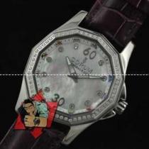 大人気　美品 CORUM-コルム 腕時計