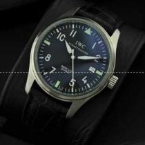IWC クオーツ メンズ腕時計　日本製クオーツ 3針クロノグラフ 日付表示 夜光効果 サファイヤクリスタル風防 38.68mm