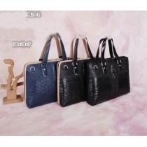 BOTTEGA VENETA ボッテガ ヴェネタ 2026 個性派 メンズ用 手持ち&ショルダー掛け 9824-1