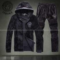 2026-14新入荷 VERSACE ヴェルサーチ セットアップ上下 ベロア