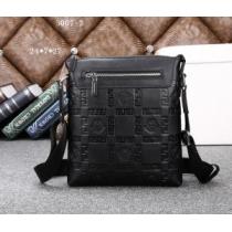 VERSACE ヴェルサーチ 2026 大人気☆NEW!! メンズ用 斜め掛け/肩掛けバッグ 6007-2