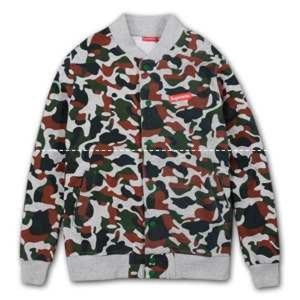 新入荷 SUPREME シュプリーム パーカー 迷彩