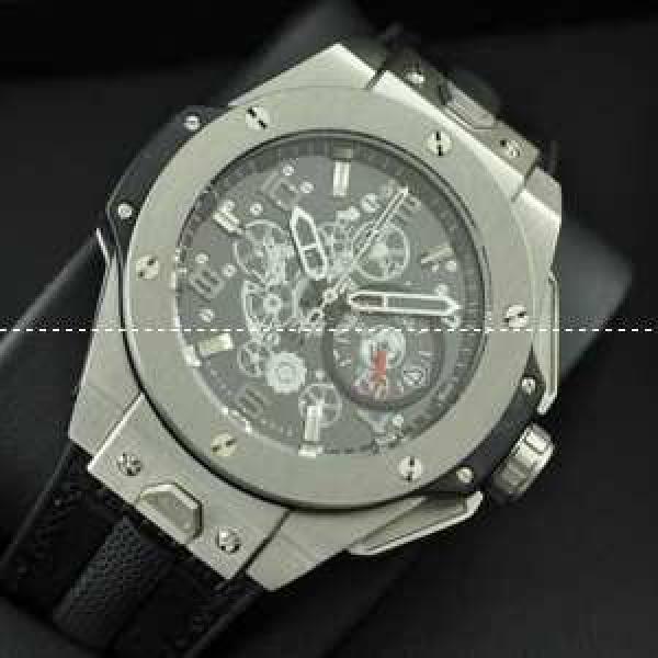 Hublotウブロ メンズ腕時計 日本製クオーツ　4針 日付表示 サファイヤクリスタル風防 43.3MM