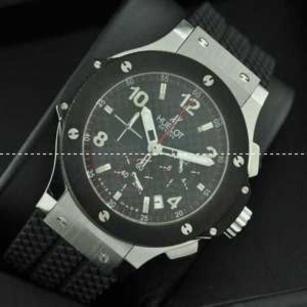 Hublotウブロ メンズ腕時計 日本製クオーツVK クロノグラフ 日付表示 サファイヤクリスタル風防 ラバー