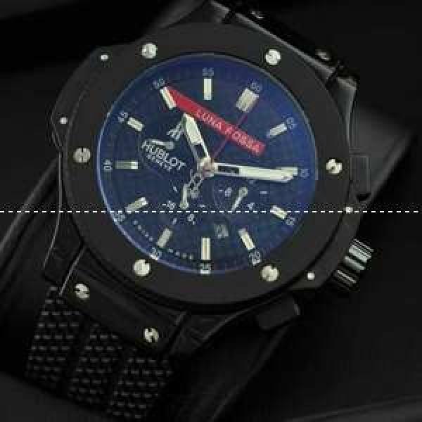 Hublotウブロ メンズ腕時計 自動巻き 6針クロノグラフ 日付表示 ラバー 45.82mm サファイヤクリスタル風防 ブラック