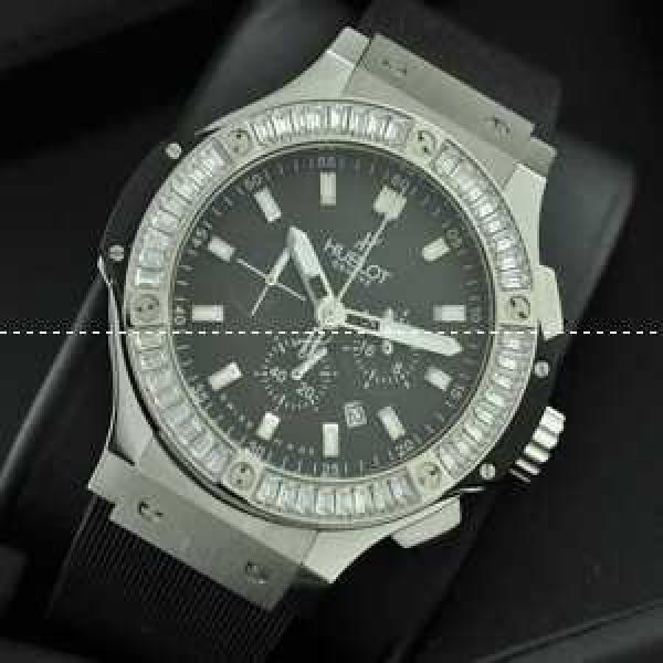 Hublotウブロ メンズ腕時計 日本製クオーツVK 日付表示 ラバー サファイヤクリスタル風防 ダイヤベゼル