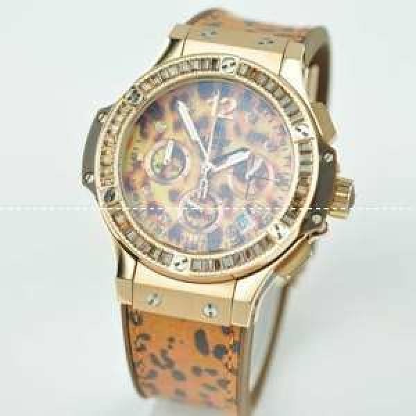 Hublotウブロ 女性用腕時計 日本製クオーツ 6針クロノグラフ 日付表示  ラバー 37.99MM ダイヤベゼル 豹柄