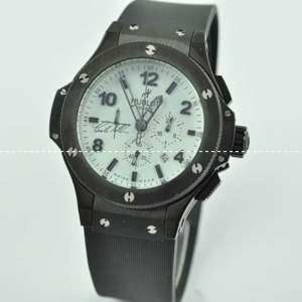 日本製クオーツ 6針クロノグラフ Hublotウブロ メンズ腕時計 日付表示 サファイヤクリスタル風防 44MM ラバー BLACK