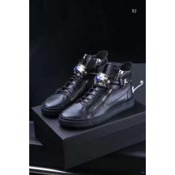 2026秋冬 抜群の雰囲気が作れる GIUSEPPE ZANOTTI ジュゼッペ ザノッティ  ビジュー ショートブーツ 2色可選