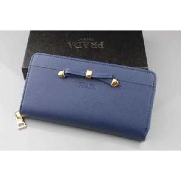 2026 PRADA プラダース長財布
