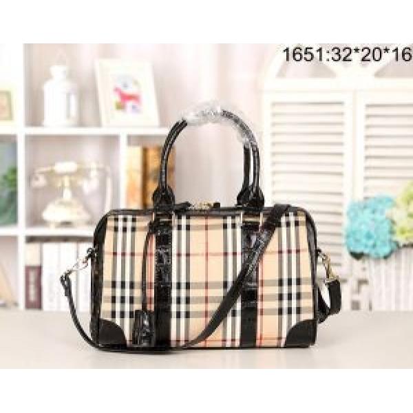 2026秋冬 個性派 BURBERRY バーバリー レディース手持ち&amp;ショルダー掛け 1651