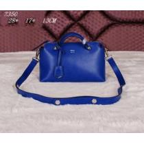 2026 大特価 FENDI フェンディ ショルダーベルト付 レディース ハンド...