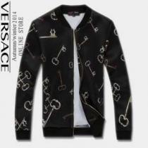 超人気美品◆ 2026秋冬 VERSACE ヴェルサーチ ブルゾン 総柄 程よい...
