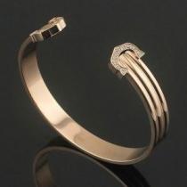 秋冬 2026 贈り物にも◎ CARTIER カルティエ ダイヤモンドバングル ...
