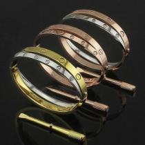 秋冬 2026 人気が爆発 CARTIER カルティエ ダイヤモンドバングル 3...