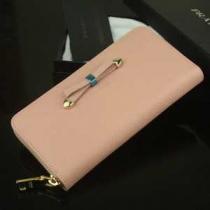 2026 人気が爆発 PRADA プラダース長財布