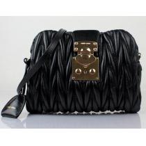 MIUMIU クラッチバッグ ショルダーバッグ ギョーザ ブラックが激安