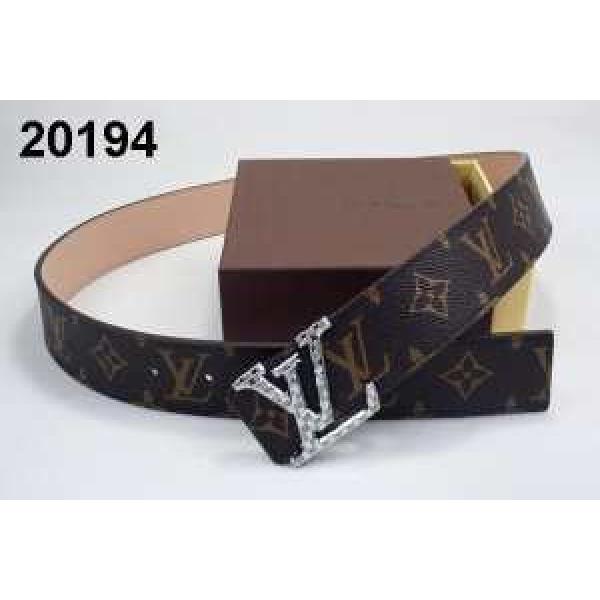 2026 新作登場  LOUIS VUITTON ルイ ヴィトン ベルト