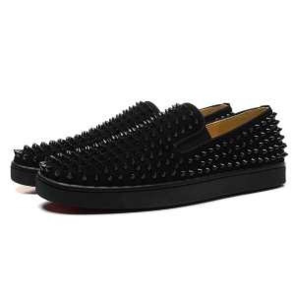 スタイル良く魅せるChristian Louboutinクリスチャンルブタン スニーカー