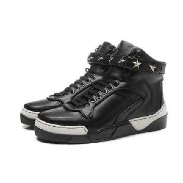 2026秋春 GIVENCHY ジバンシー 優しい履き心地 ランニングシューズ