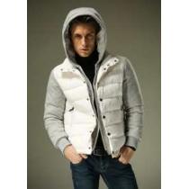 大特価 2026秋冬 MONCLER モンクレール ダウンジャケット 保温性を発...