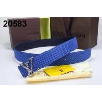 首胸ロゴ  2026 LOUIS VUITTON ルイ ヴィトン ベルト 本革(...