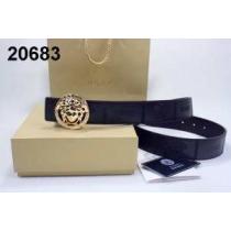 2026 VERSACE ヴェルサーチ 存在感◎ ベルト 本革(牛皮) 最高ラン...