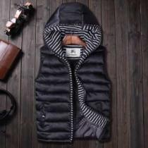 ムダな装飾を排したデザイン 2026 BURBERRY バーバリー ダウンベスト...