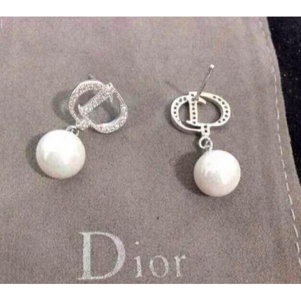 DIORディオールピアス アクセサリーフェイクパール